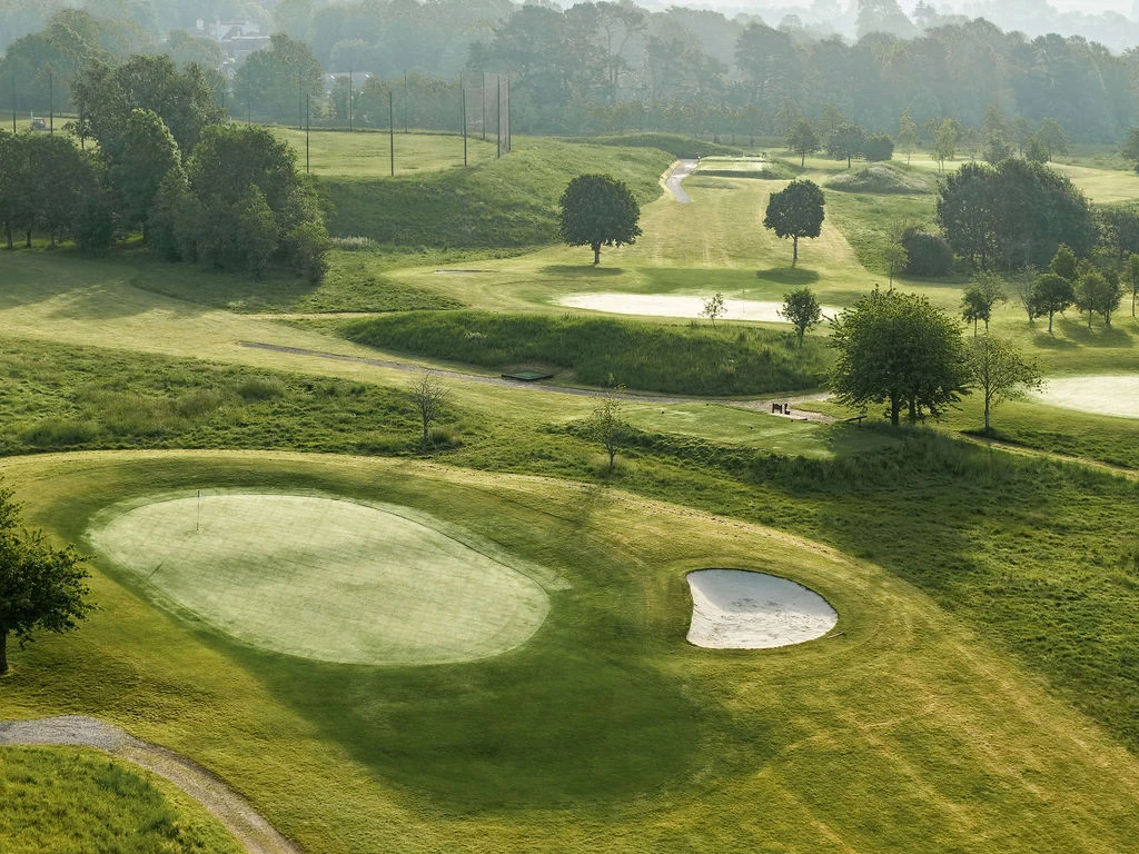wickham-park-golf-club-aerial-bunker-green