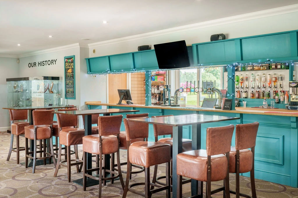 wickham-park-golf-club-clubhouse-bar
