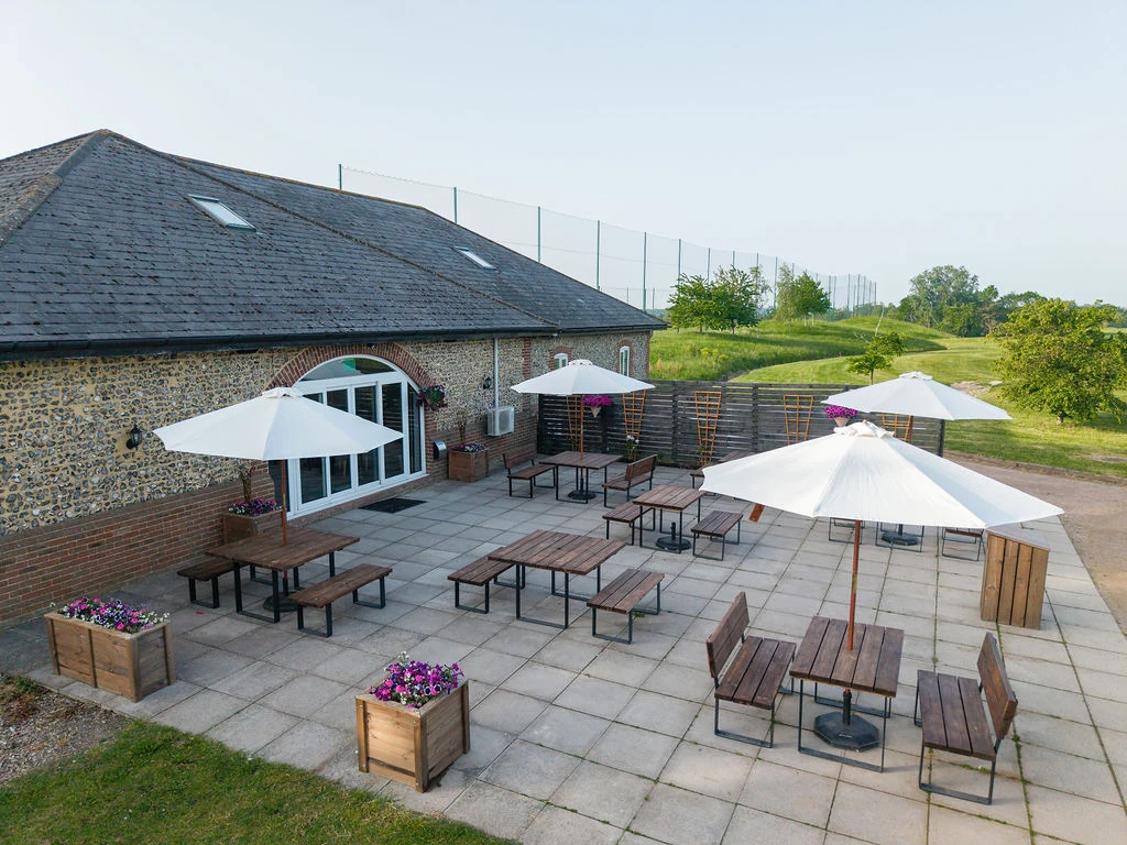 wickham-park-golf-club-patio-and-range