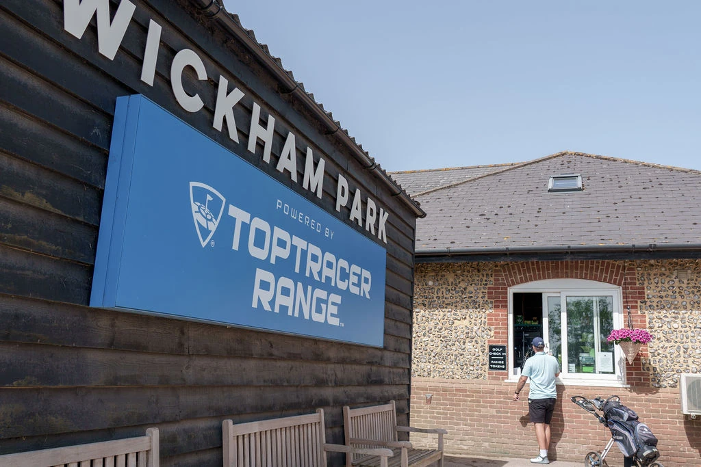 wickham-park-golf-club-toptracer-range-entrance